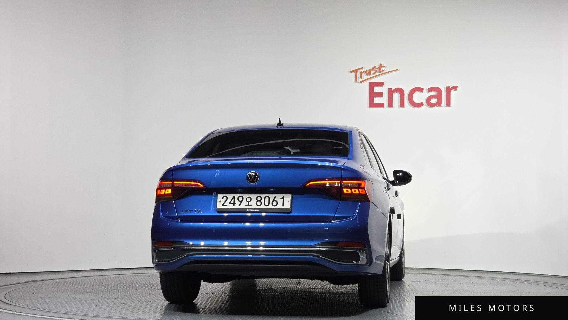 Volkswagen 제타 2023 — миниатюра 4