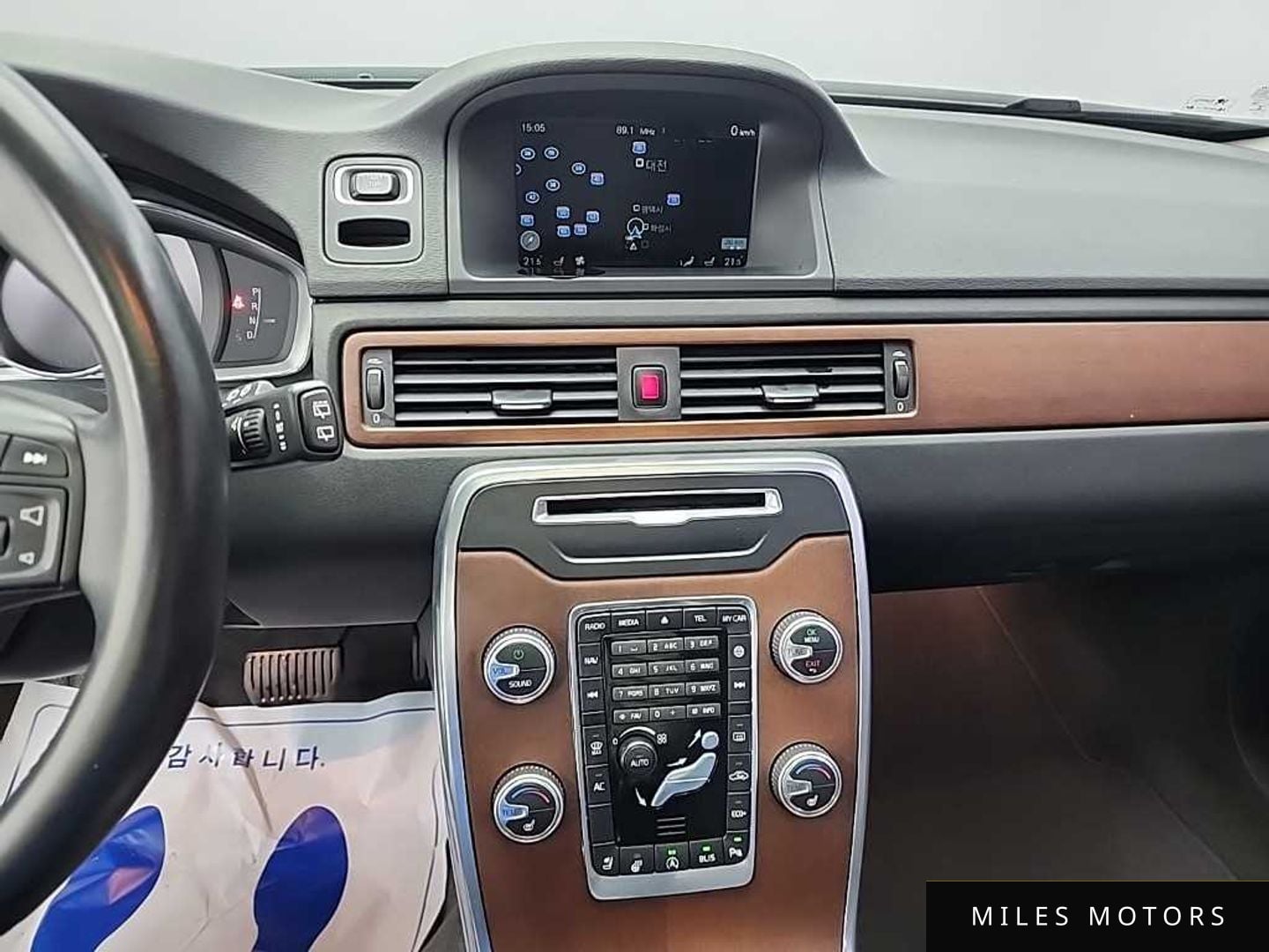 Volvo XC70 2016 — миниатюра 10
