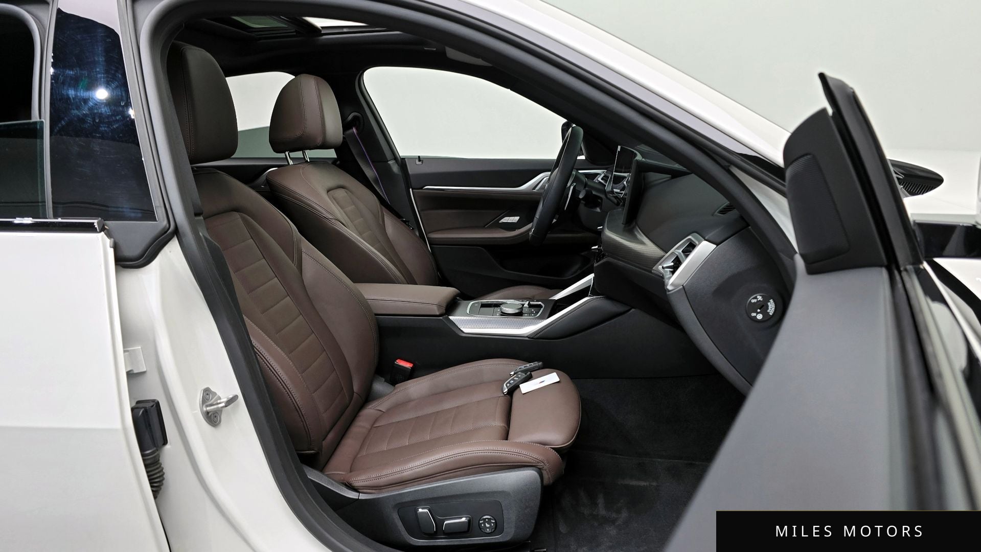 BMW 4 Series (G22) 2025 — миниатюра 10