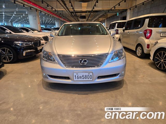 Лексус LS460L 2009 — миниатюра 3