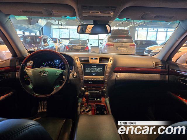 Лексус LS460L 2009 — миниатюра 14