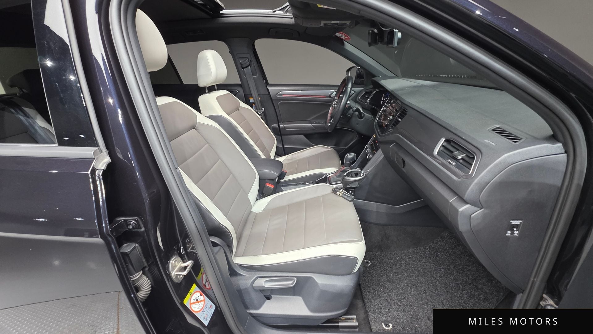 Volkswagen 티록 2022 — миниатюра 10