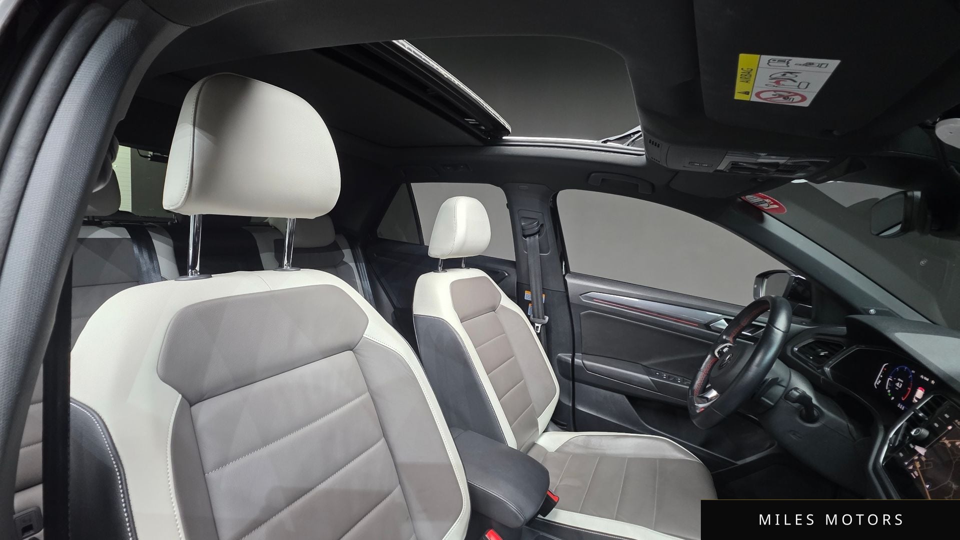 Volkswagen 티록 2022 — миниатюра 11