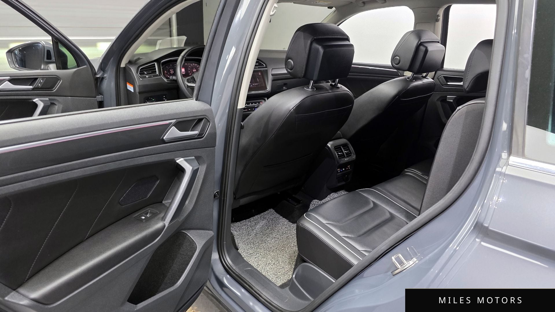 Volkswagen Tiguan 2021 — миниатюра 11