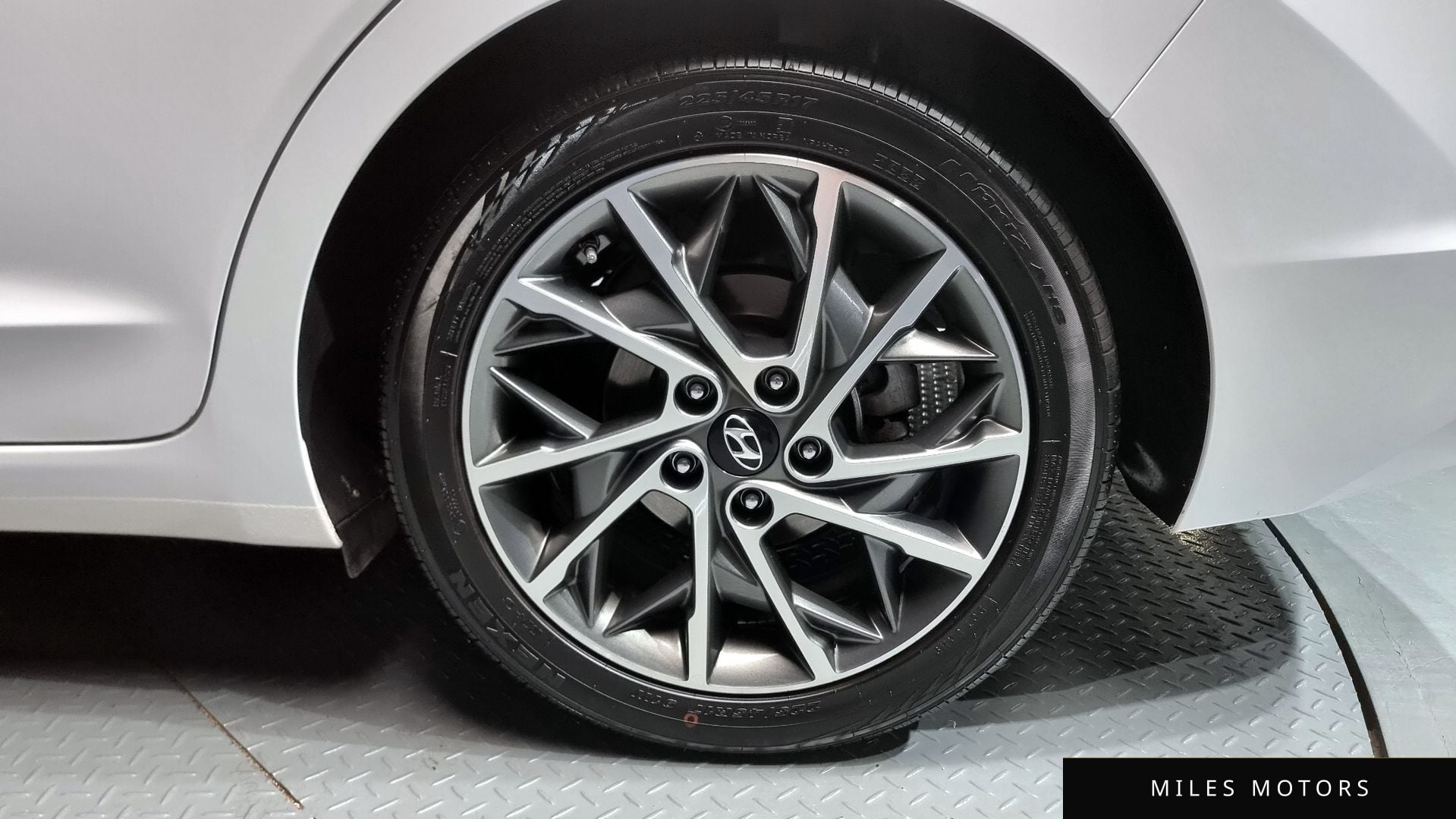 Hyundai AVANTE 2019 — миниатюра 5