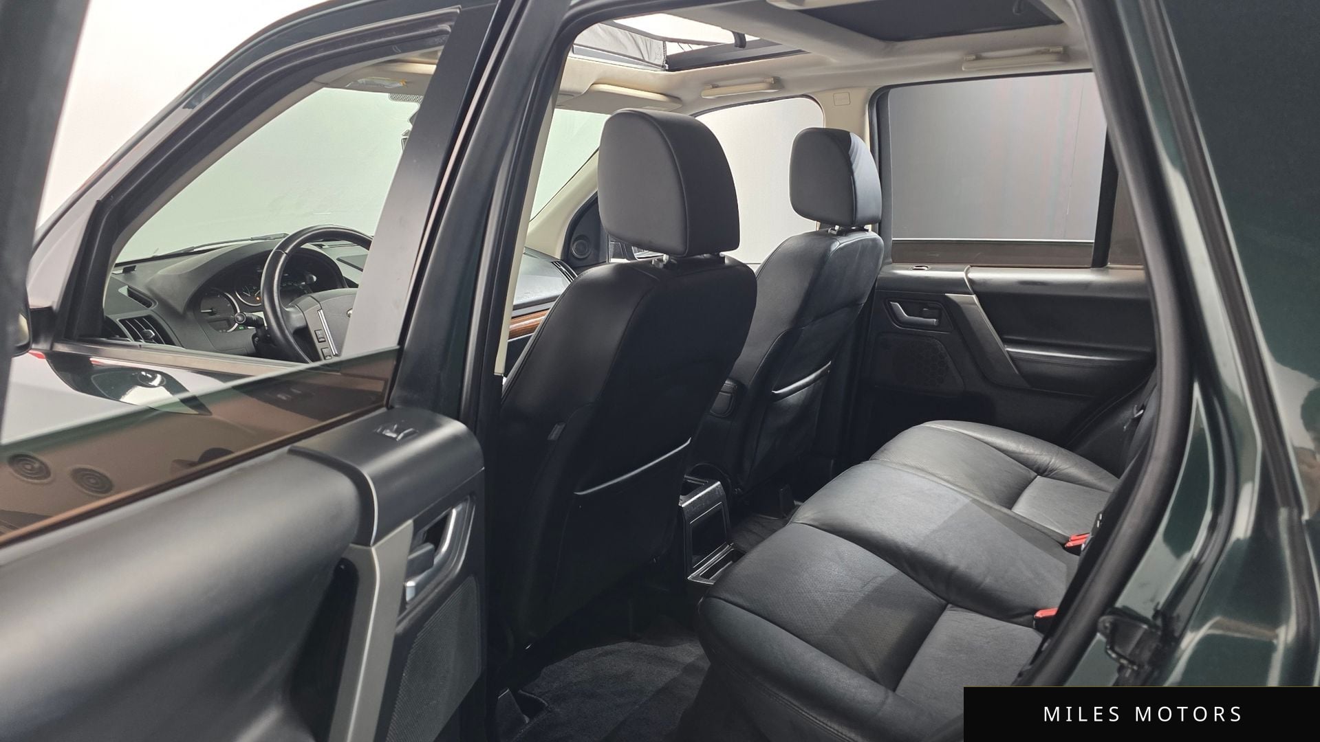 Land Rover Freelander 2010 — миниатюра 18