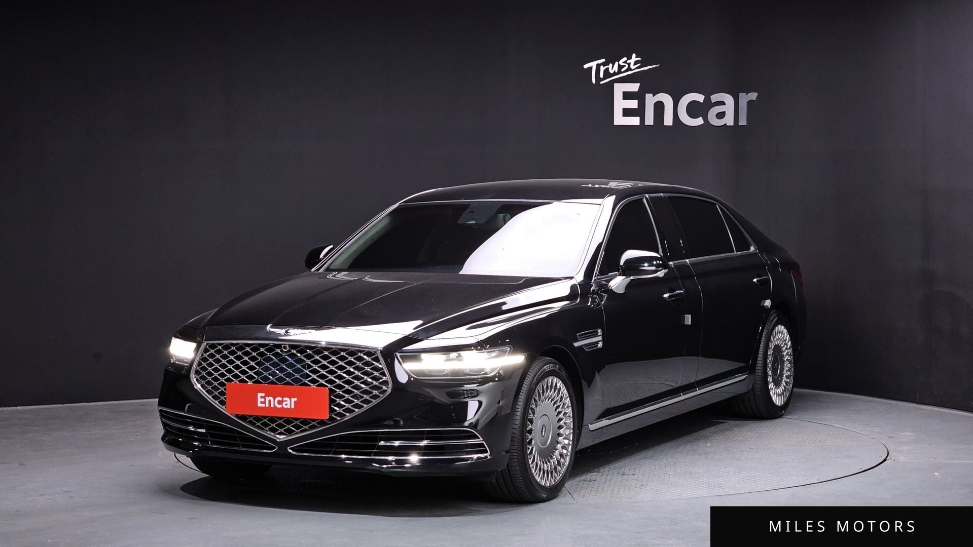 Genesis G90 2021 — фото 1 из 12