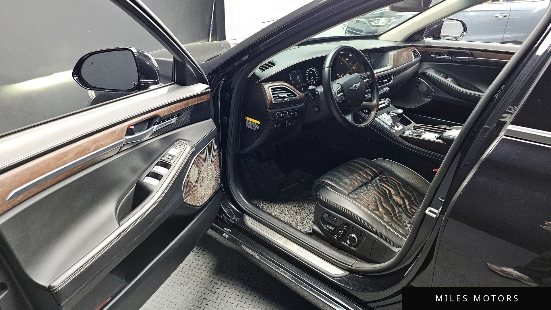 Genesis G90 2021 — миниатюра 10