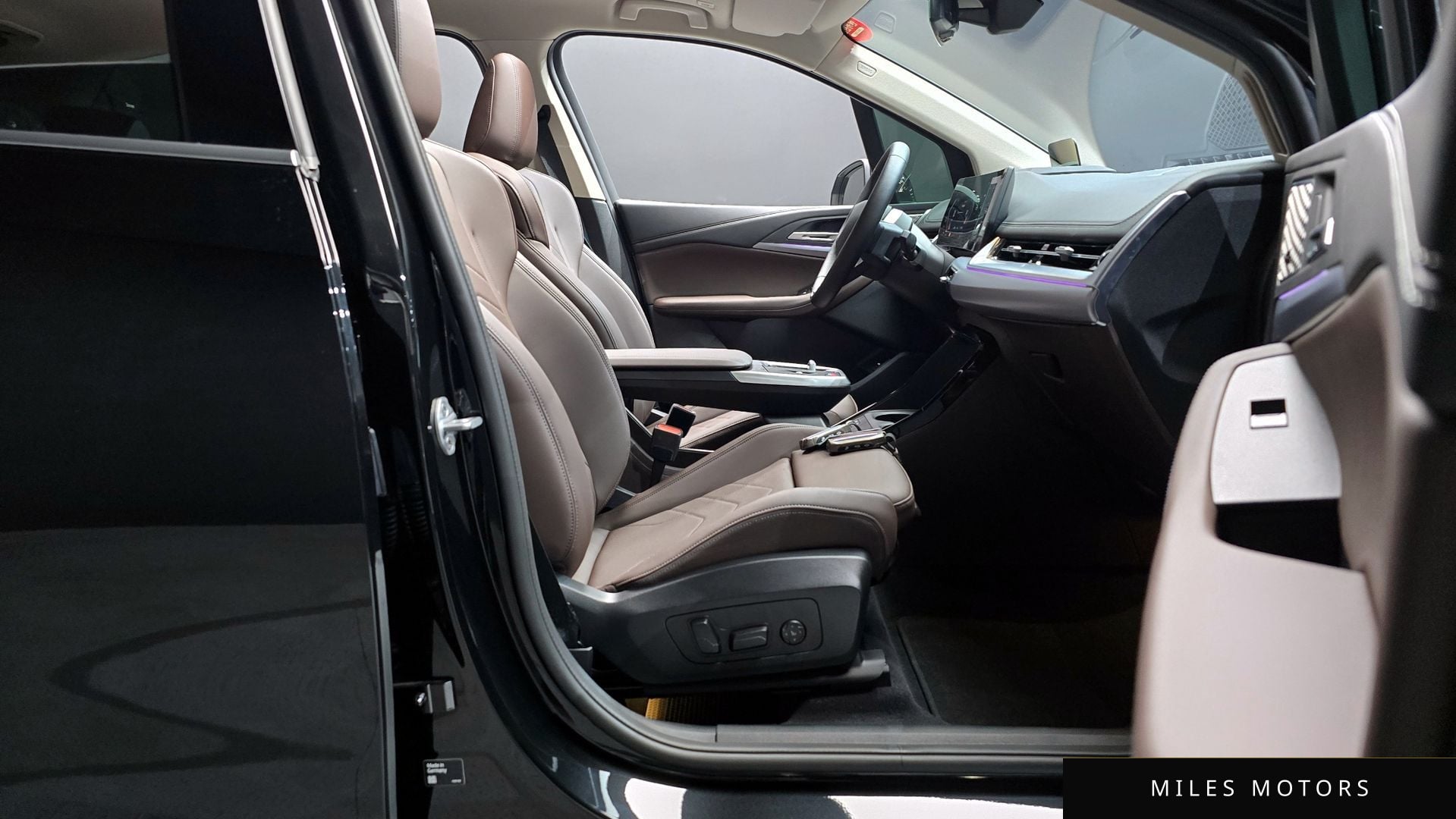 BMW 2-Series 2025 — миниатюра 10