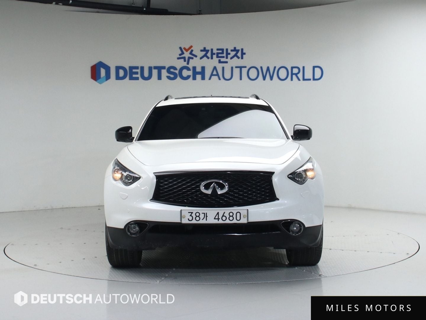 Infiniti QX70 2017 — миниатюра 3