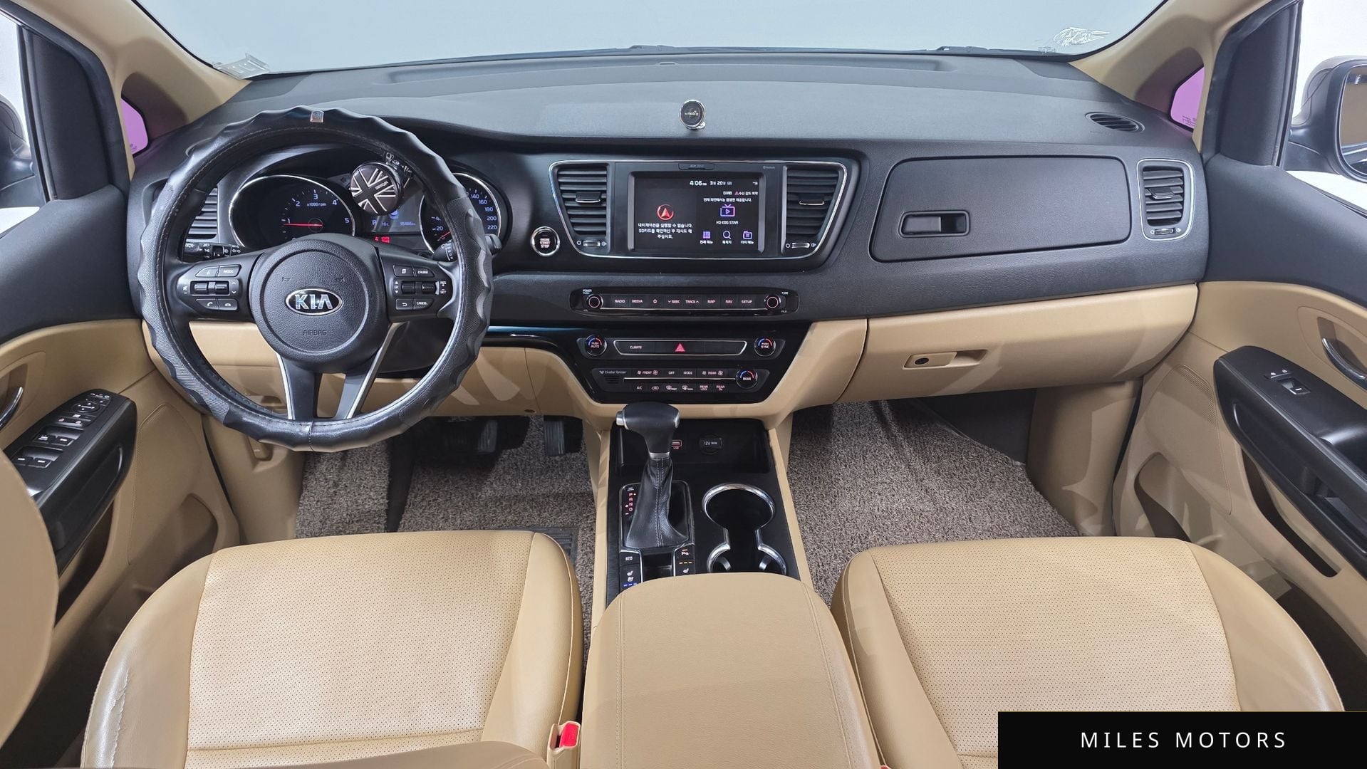 Kia Canival 2019 — миниатюра 7