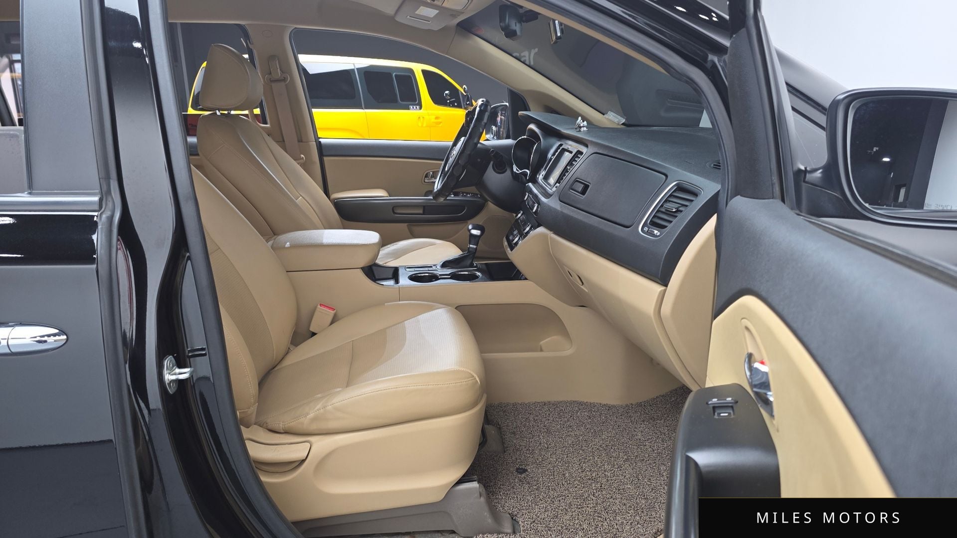 Kia Canival 2019 — миниатюра 10