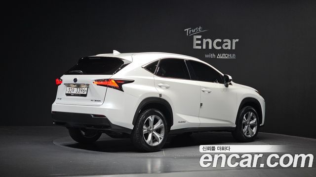 Лексус NX300h 2015 — миниатюра 2