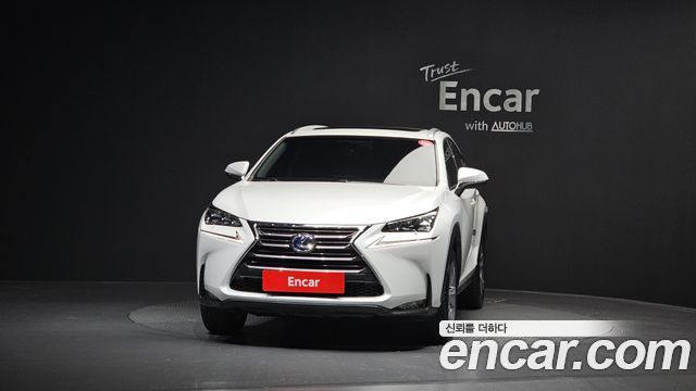 Лексус NX300h 2015 — миниатюра 3