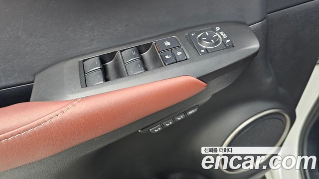 Лексус NX300h 2015 — миниатюра 15