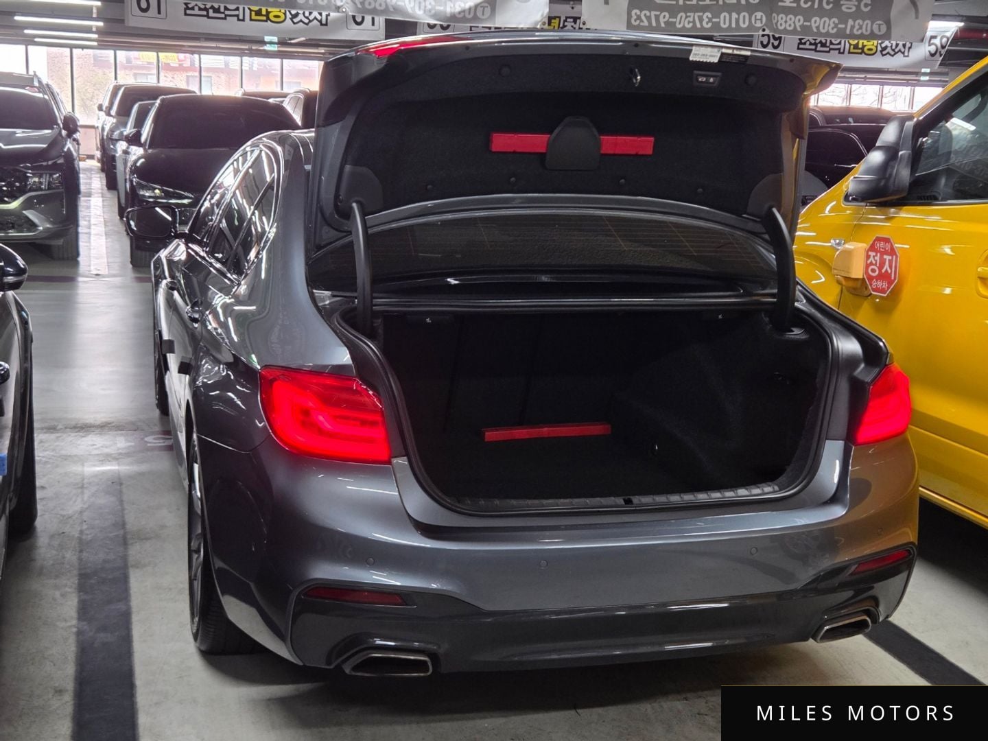 BMW 5시리즈 (G30) 2017 — миниатюра 19