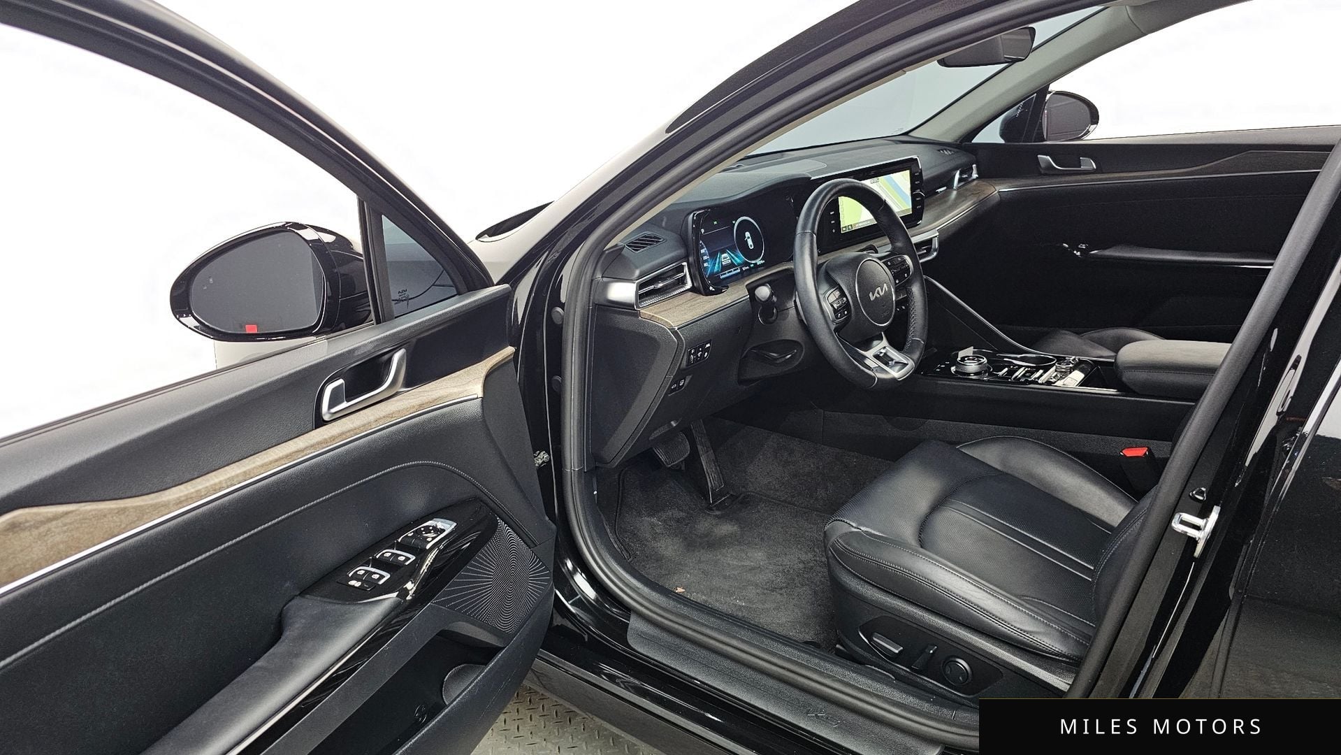 Kia K5 2023 — миниатюра 10