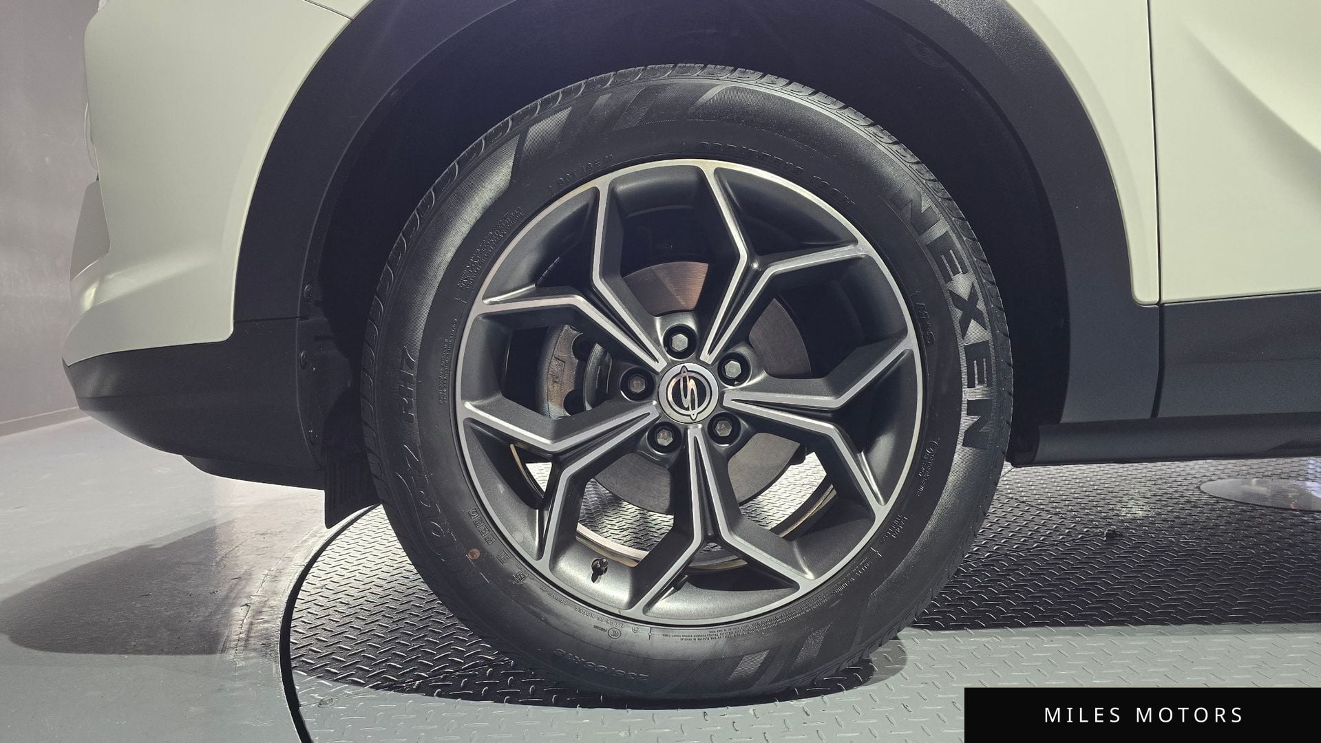 KG Mobility Beautiful Korando 2021 — миниатюра 5