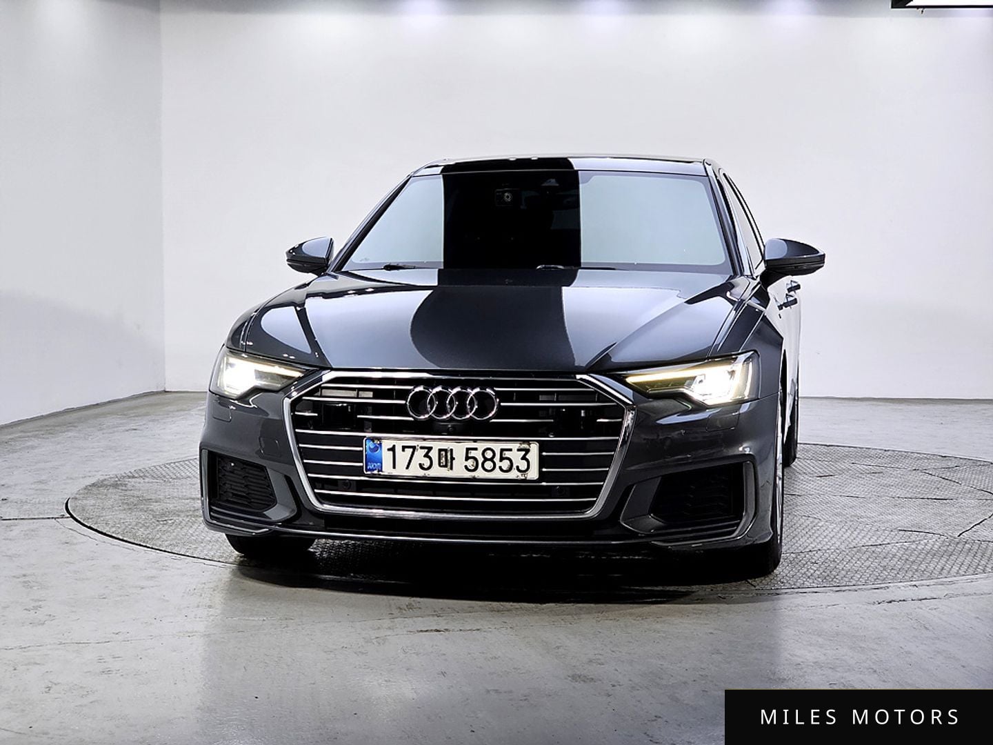 Audi A6 (C8) 2021 — миниатюра 2