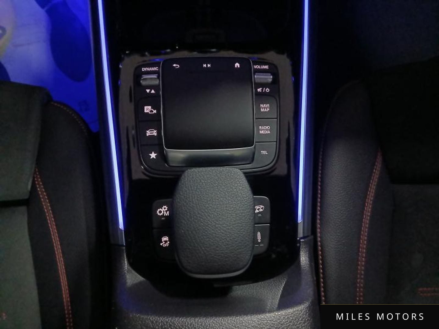 Mercedes-Benz GLA-Class H247 2023 — миниатюра 13