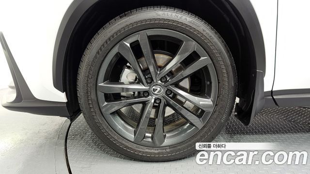 Лексус NX350h 2025 — миниатюра 5