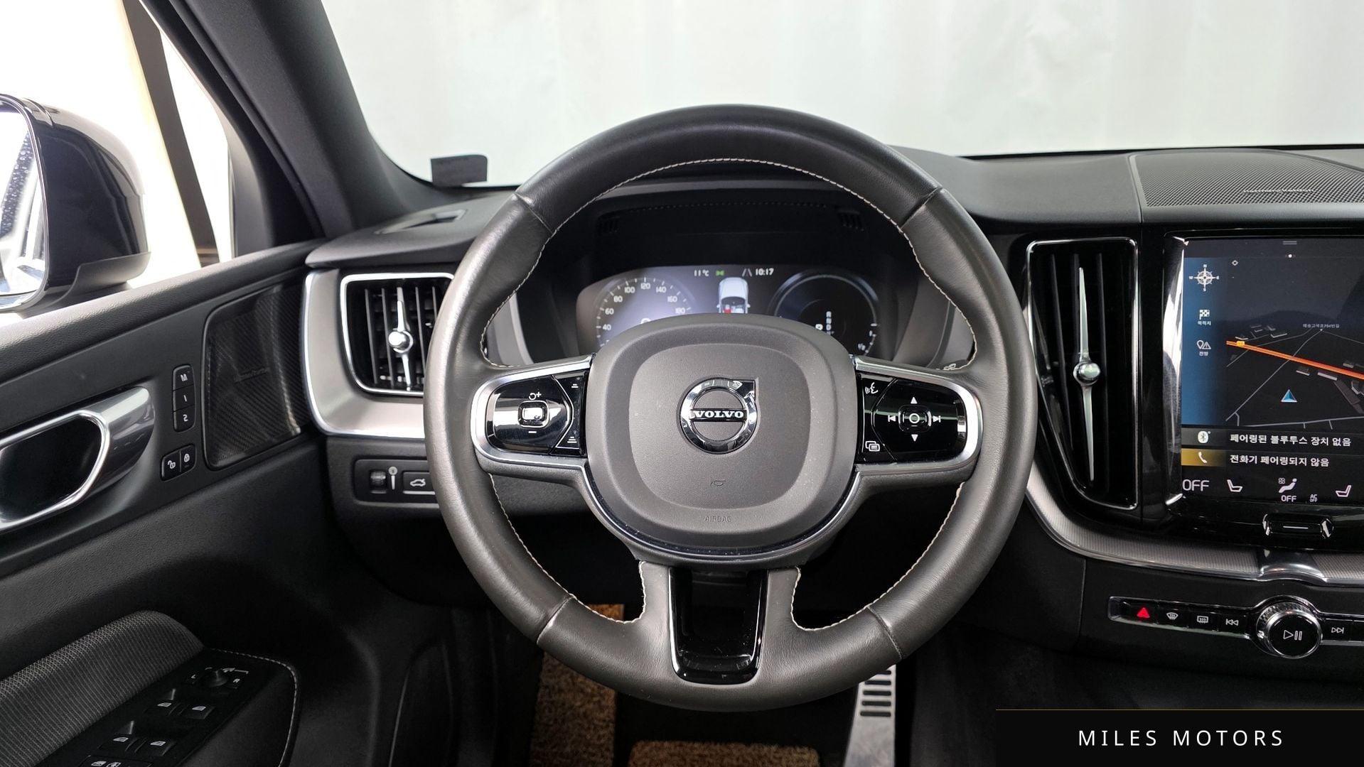 Volvo XC60 2021 — миниатюра 13