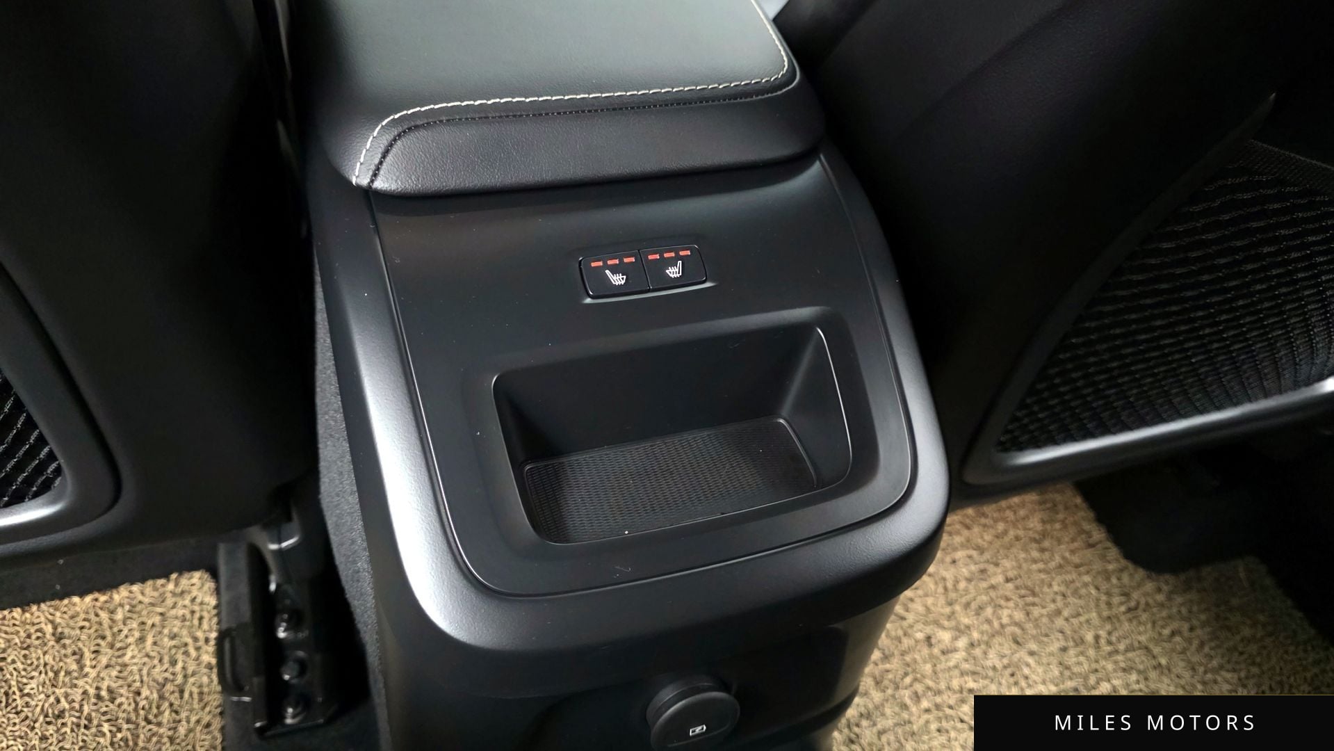 Volvo XC60 2021 — миниатюра 18