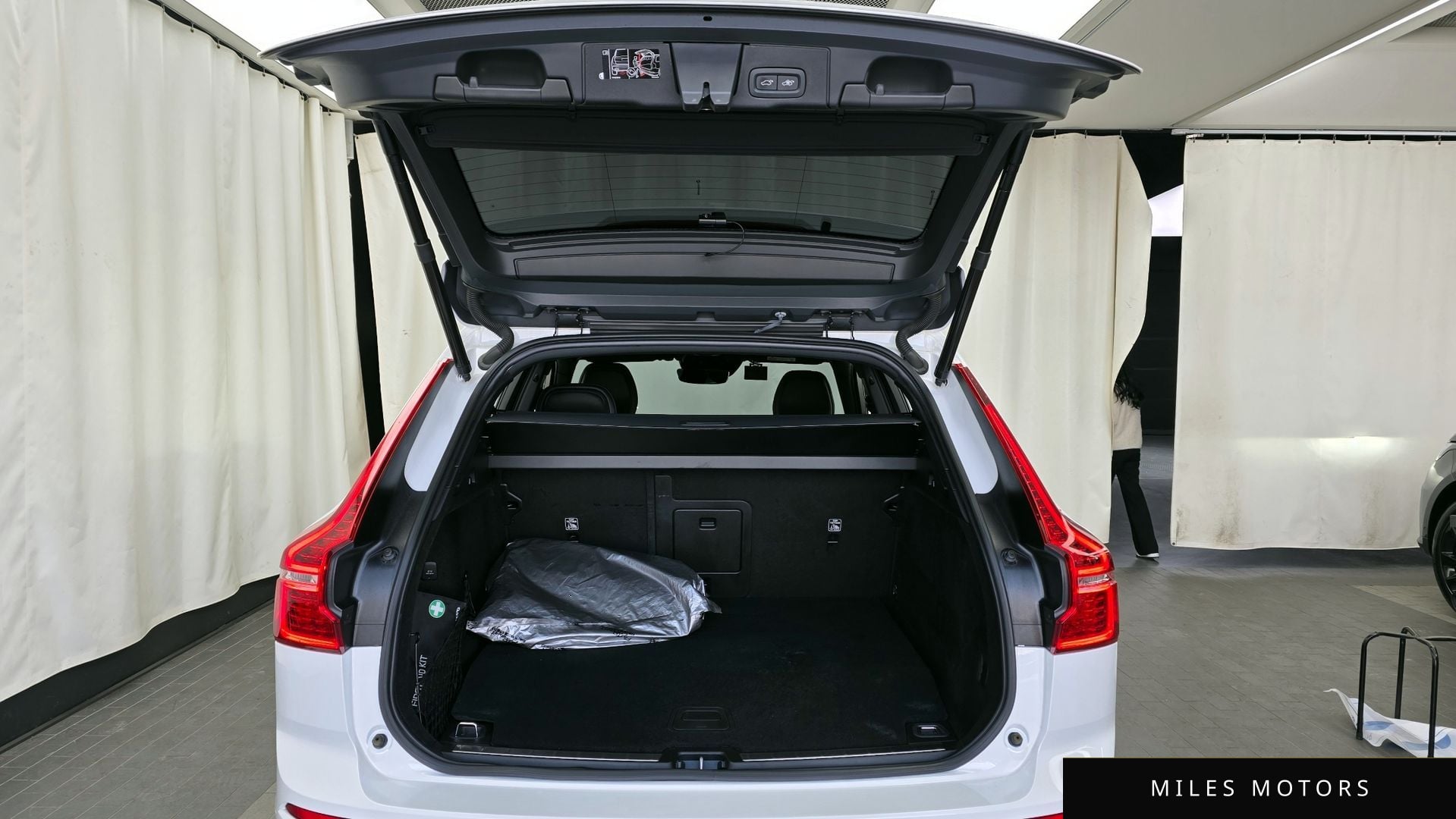 Volvo XC60 2021 — миниатюра 20