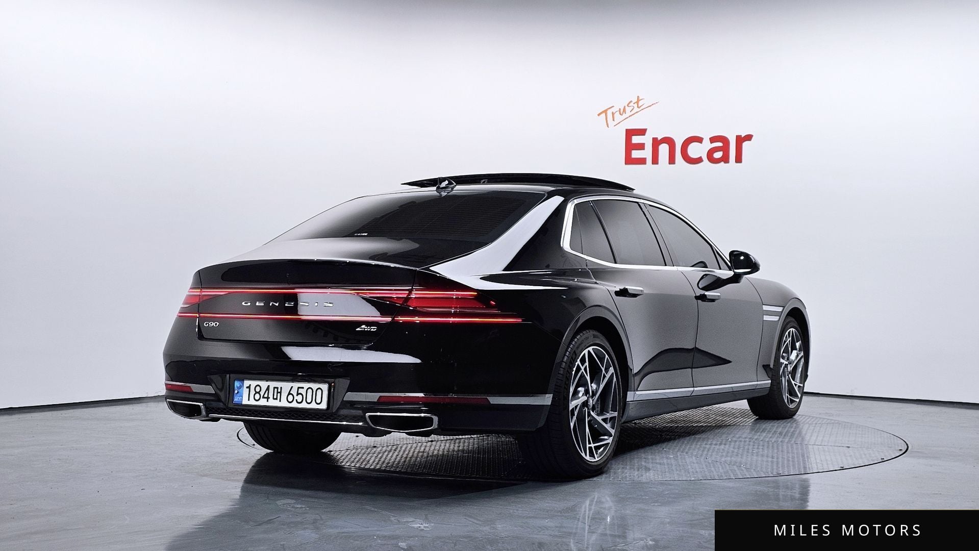 Genesis G90 (RS4) 2023 — миниатюра 2