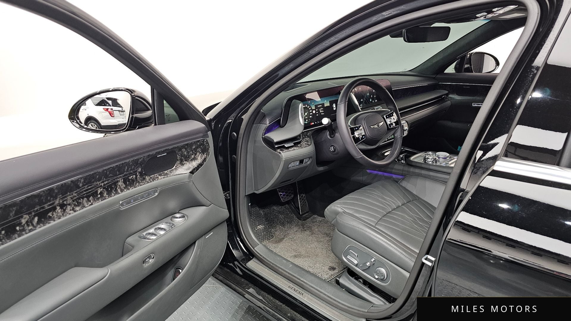 Genesis G90 (RS4) 2023 — миниатюра 10