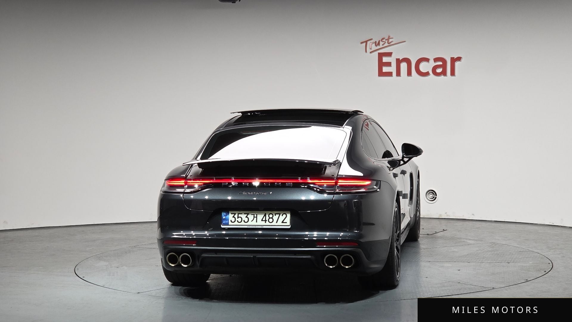 Porsche Panamera 2021 — миниатюра 3