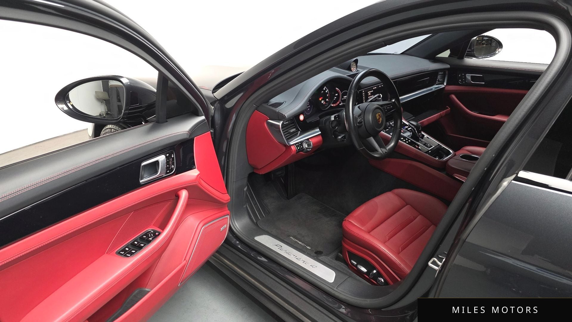 Porsche Panamera 2021 — миниатюра 9