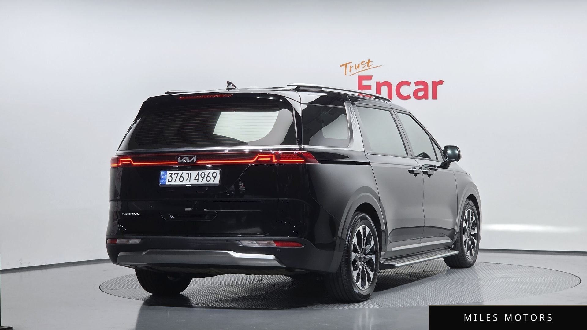 Kia Carnival 2023 — миниатюра 2