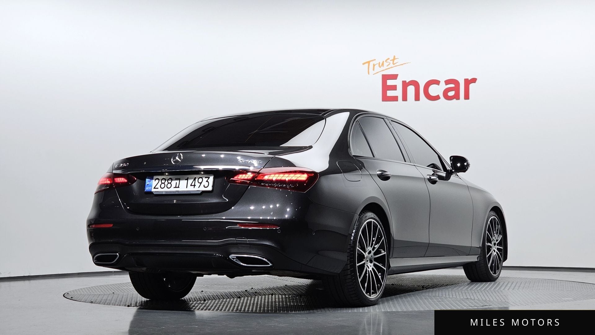 Mercedes-Benz E-Class W213 2023 — миниатюра 2