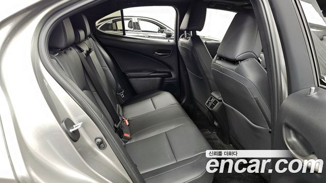 Лексус UX300h 2025 — миниатюра 12
