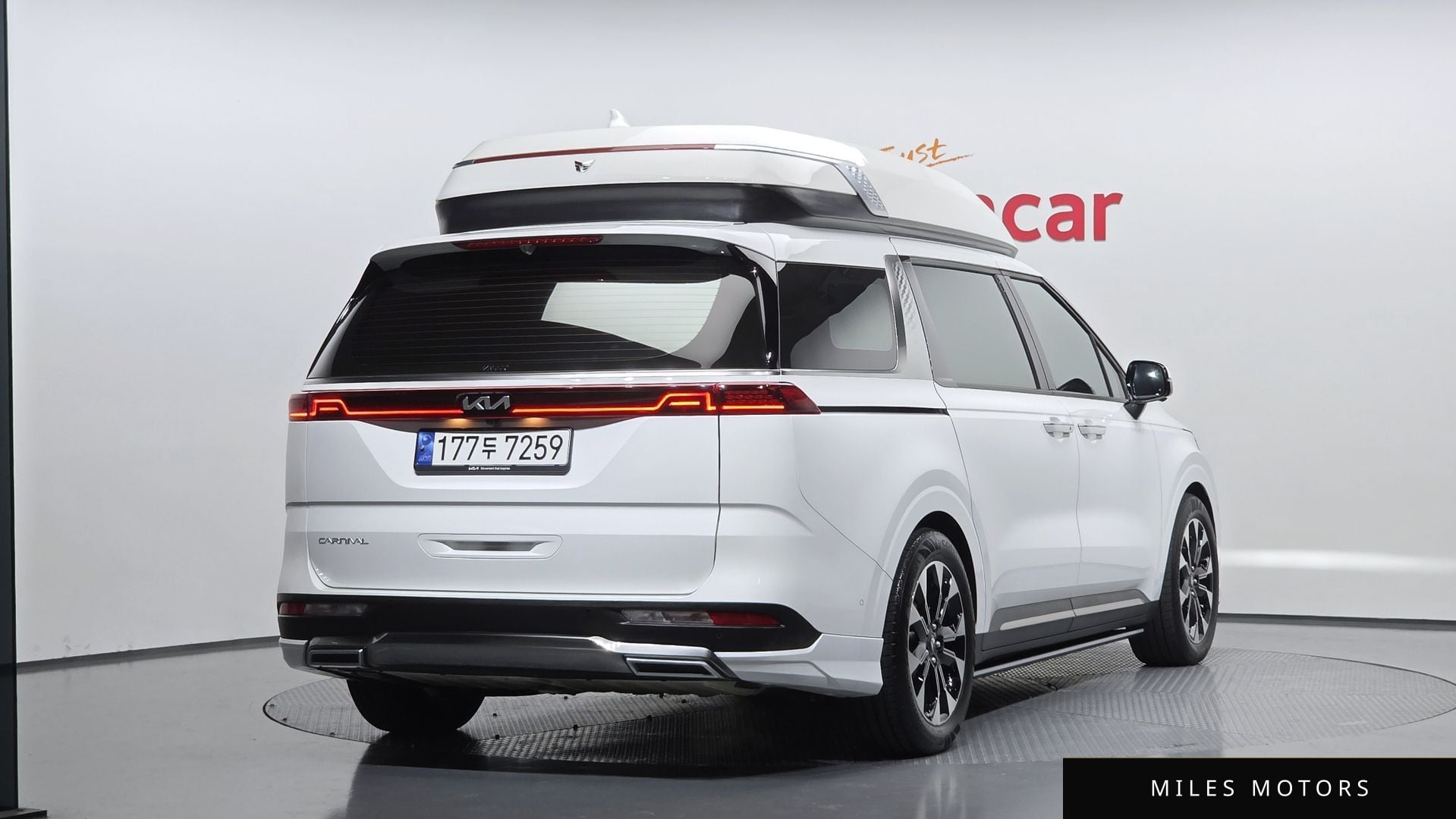 Kia Carnival 2023 — миниатюра 2