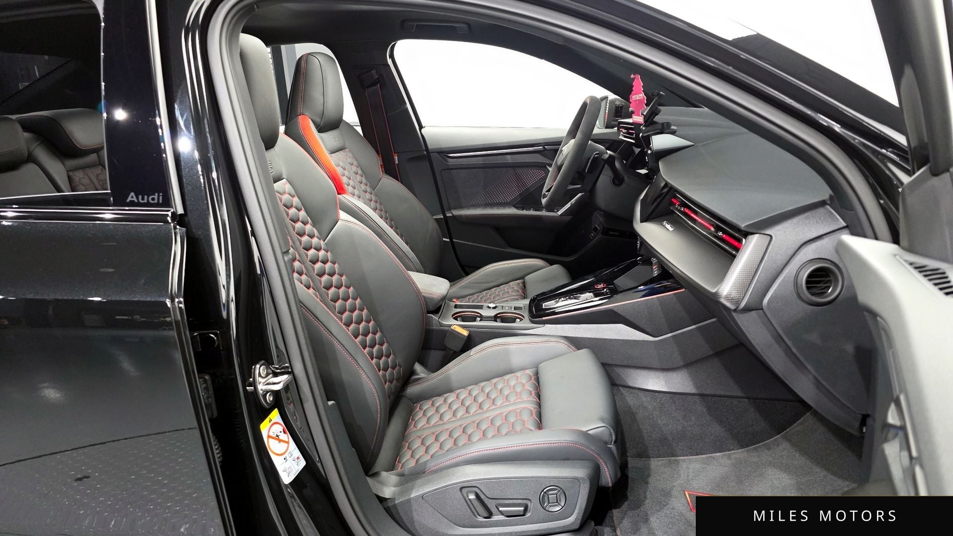 Audi RS3 (8Y) 2025 — миниатюра 11