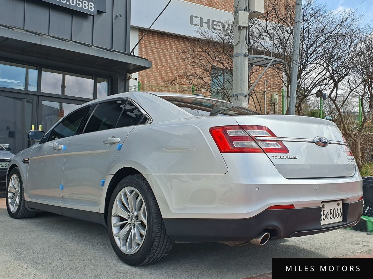 Ford Taurus 2014 — миниатюра 2