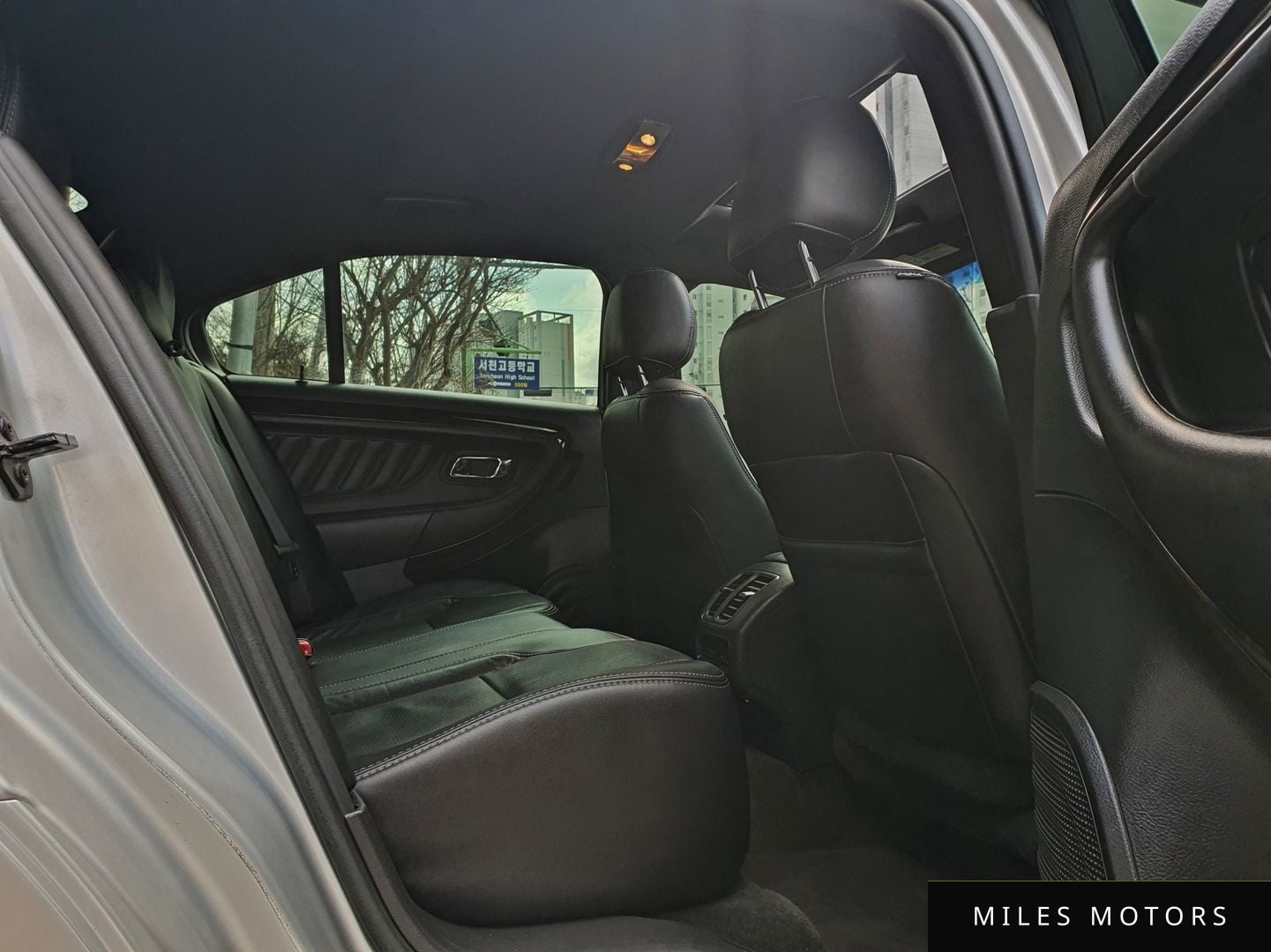 Ford Taurus 2014 — миниатюра 7