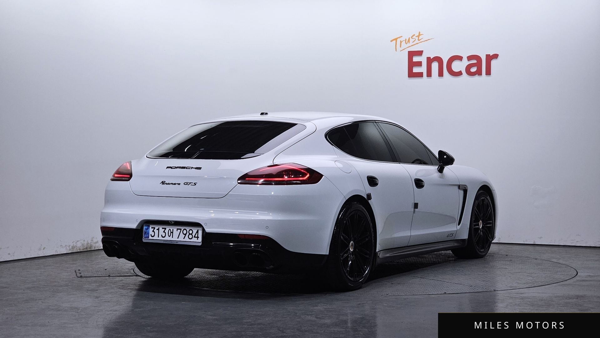 Porsche Panamera 2015 — миниатюра 2