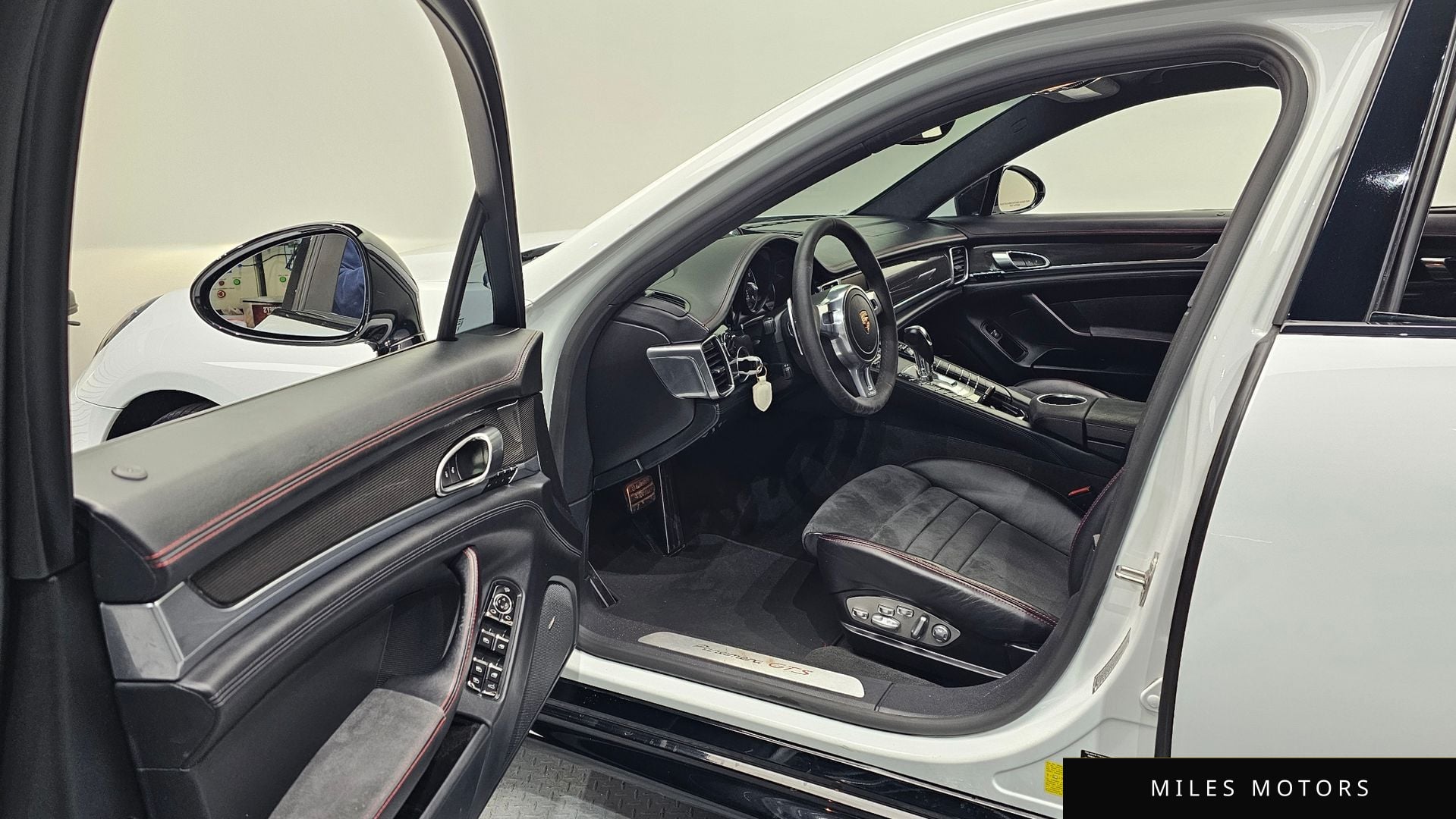 Porsche Panamera 2015 — миниатюра 10
