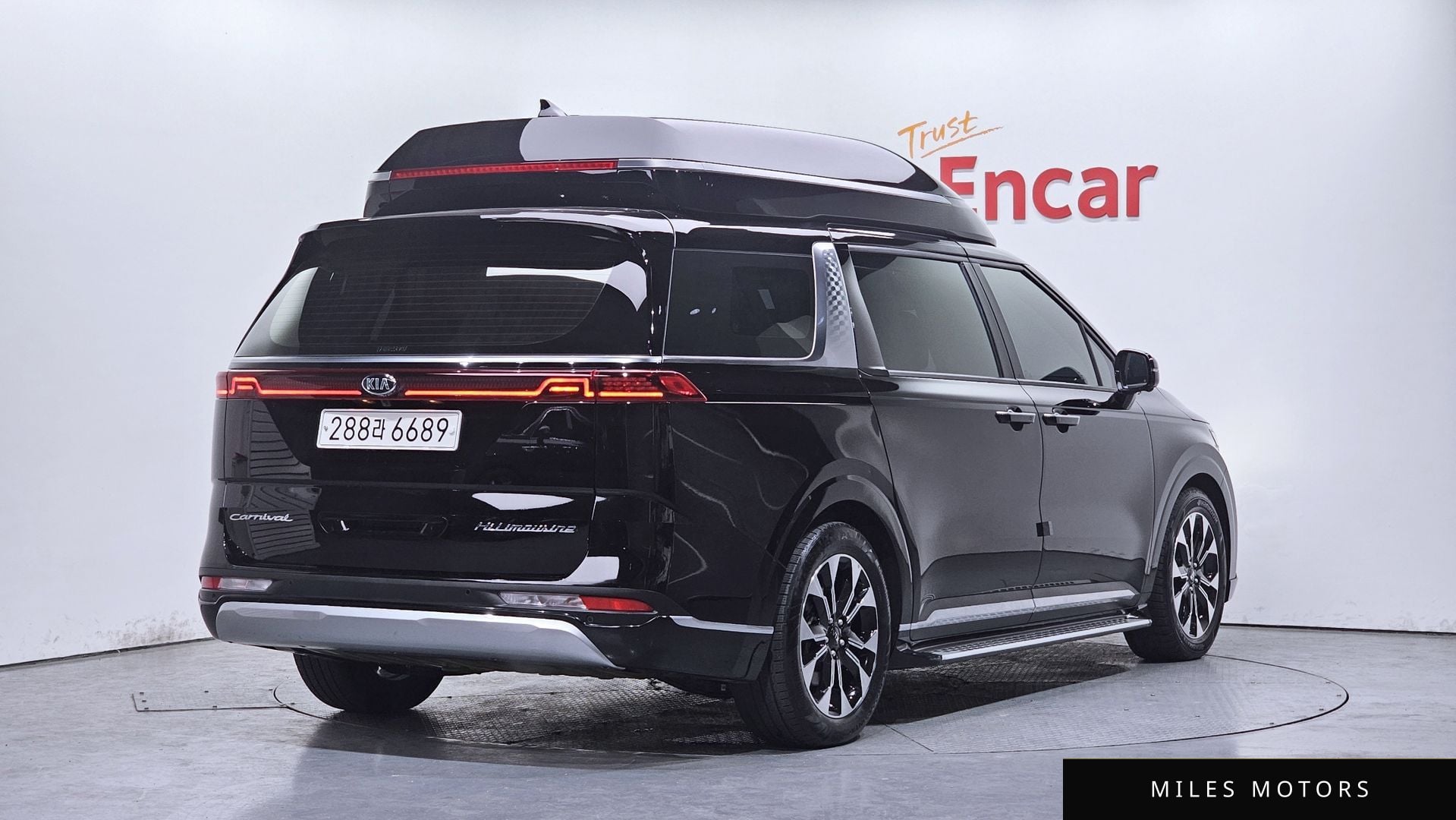 Kia Carnival 2021 — миниатюра 2