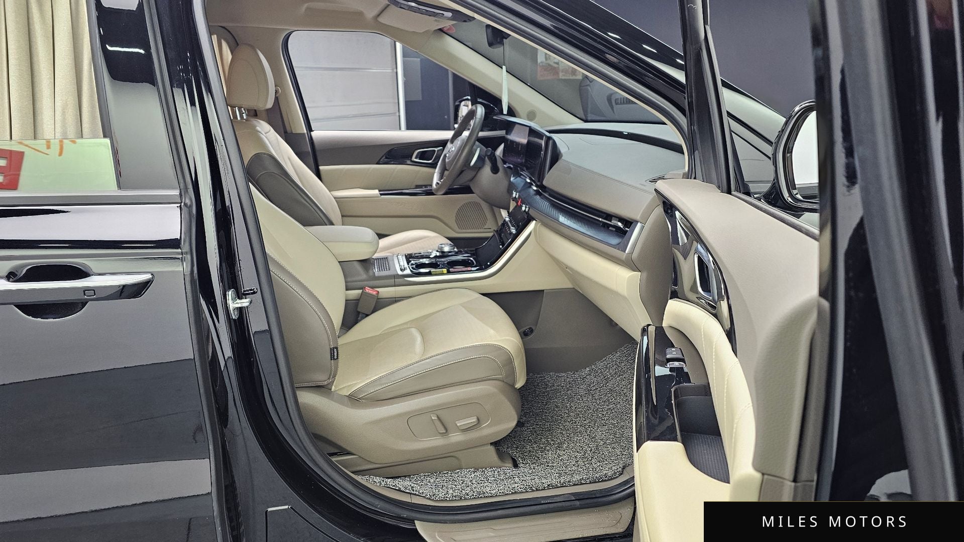 Kia Carnival 2021 — миниатюра 11