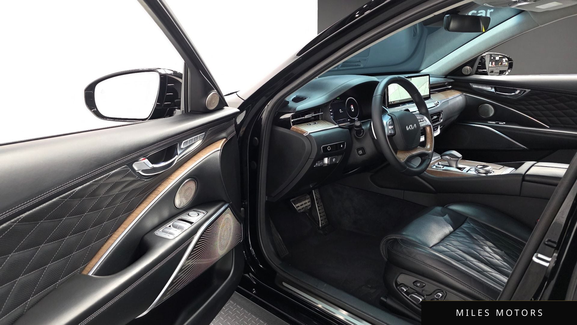 Kia K9 2023 — миниатюра 11