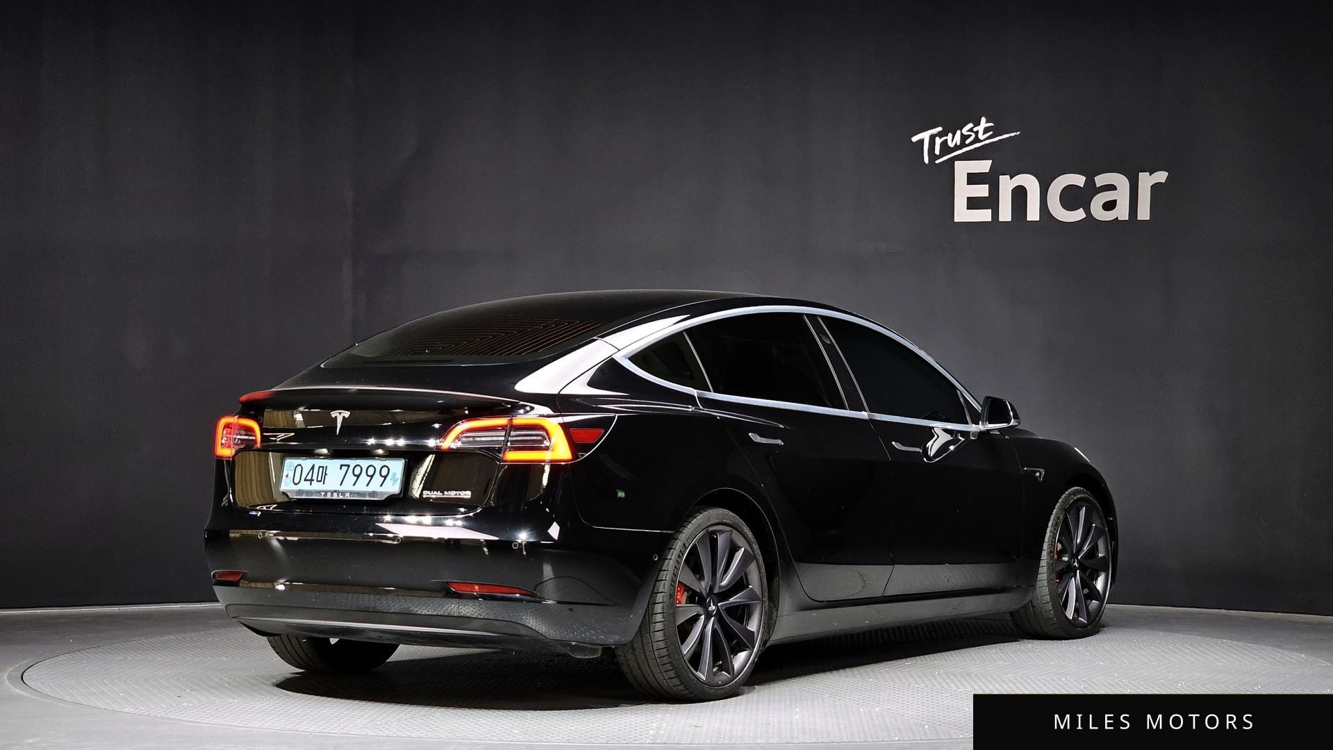 Tesla 모델 3 2020 — миниатюра 2