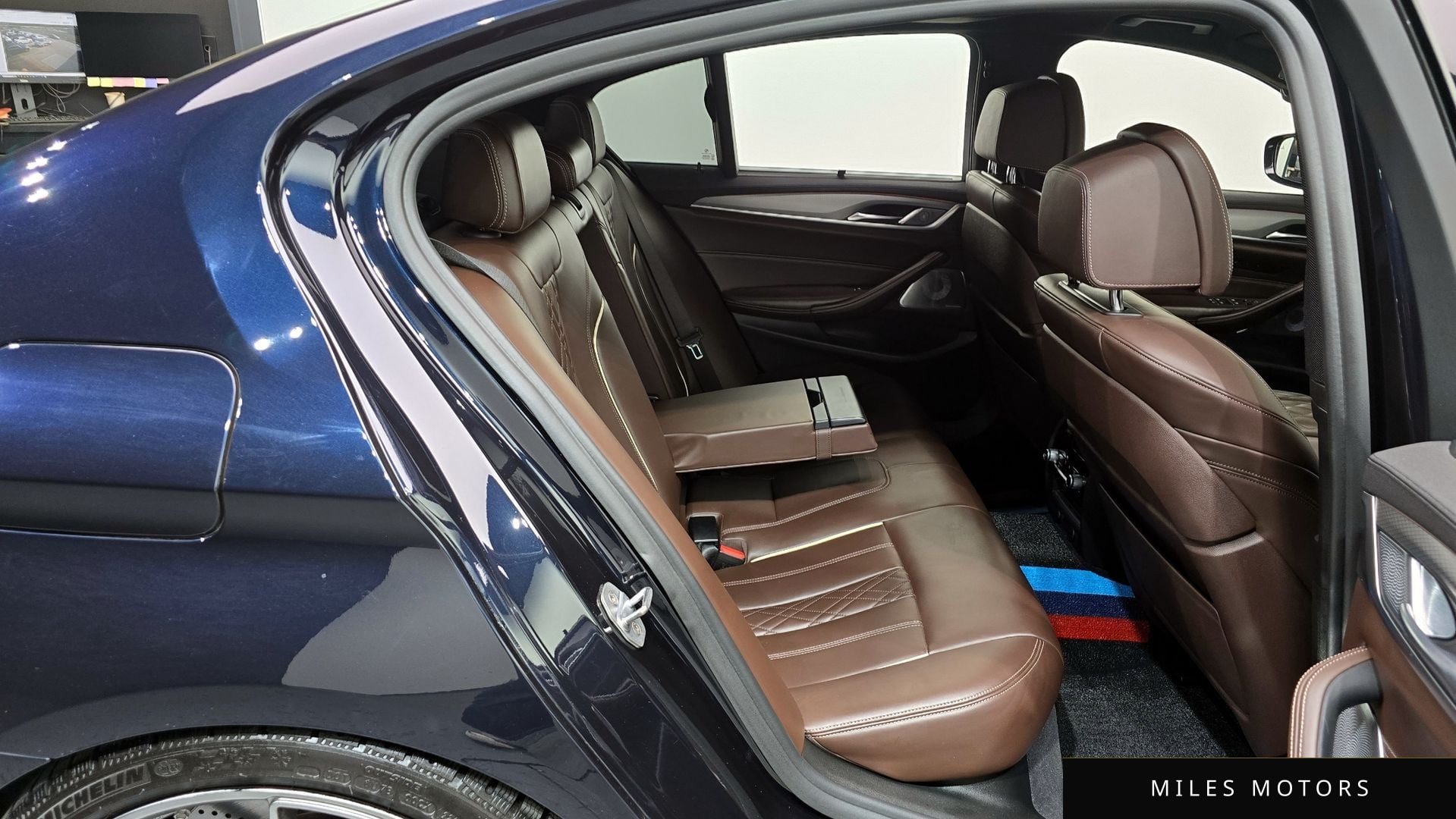 BMW 5 Series (G30) 2018 — миниатюра 12