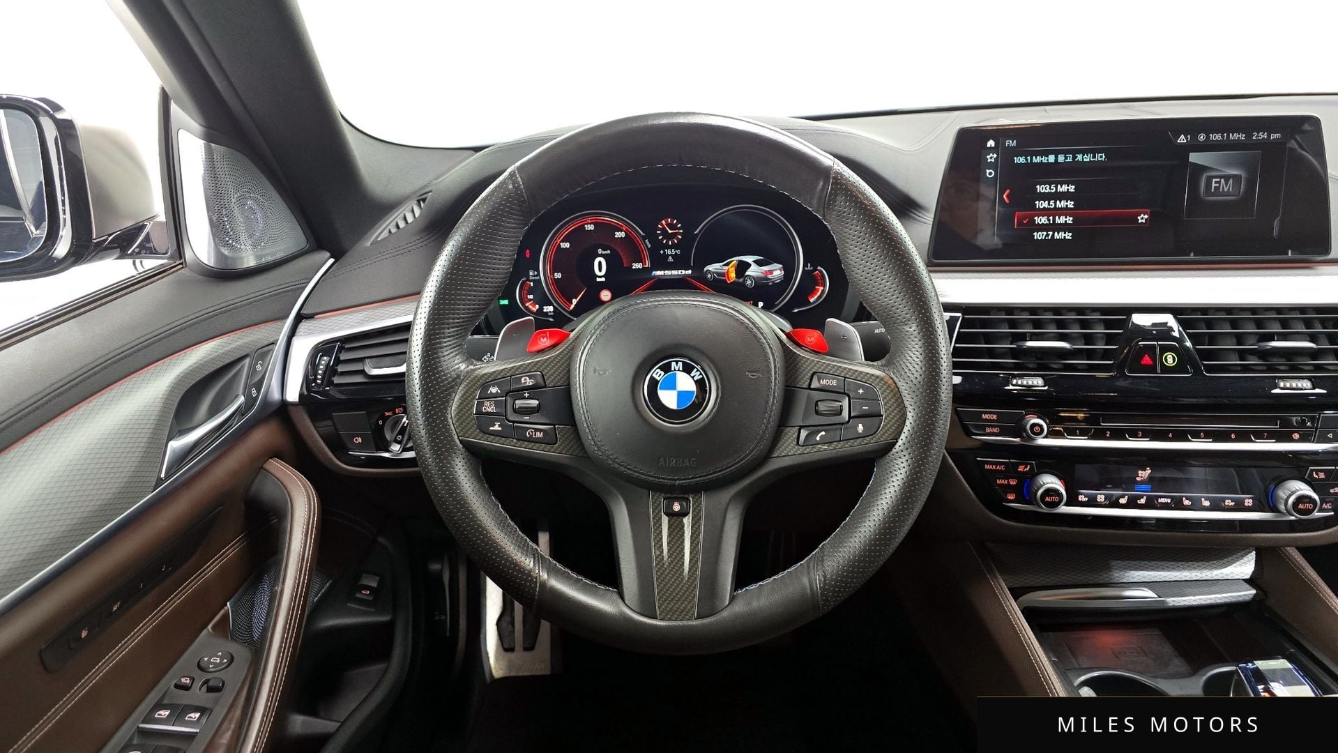 BMW 5 Series (G30) 2018 — миниатюра 13