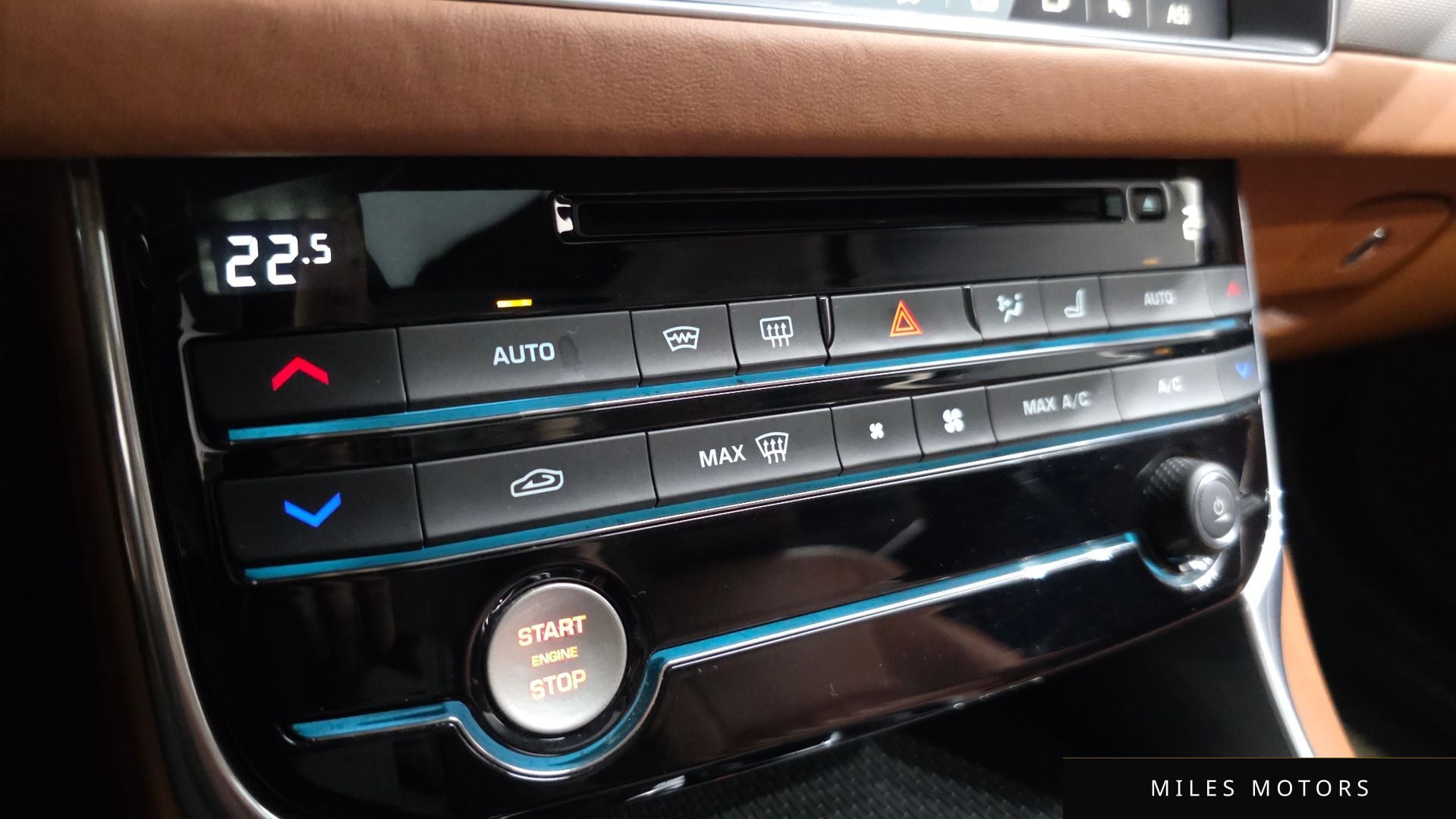 Jaguar XF (X260) 2017 — миниатюра 16