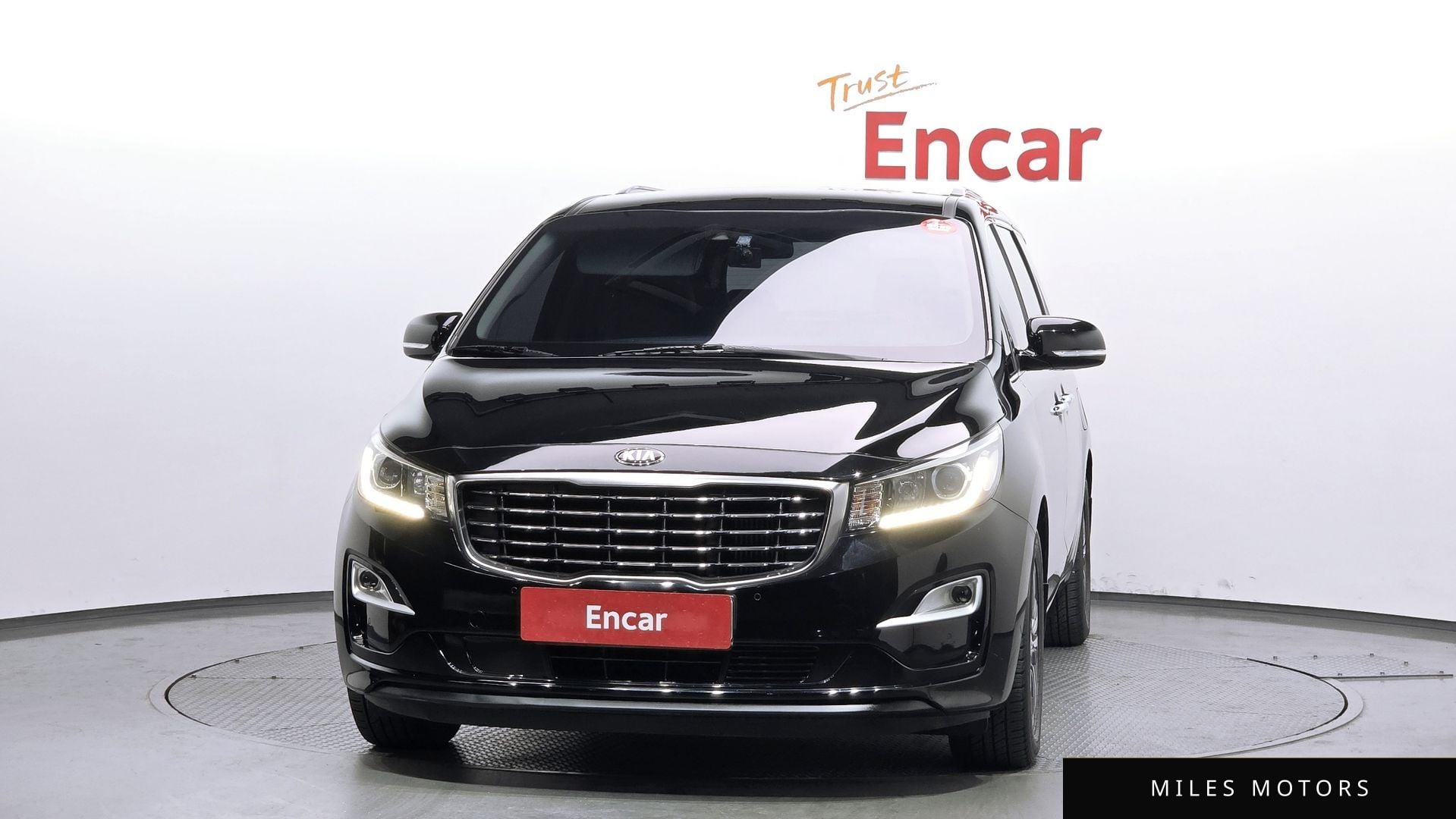 Kia Canival 2019 — миниатюра 3