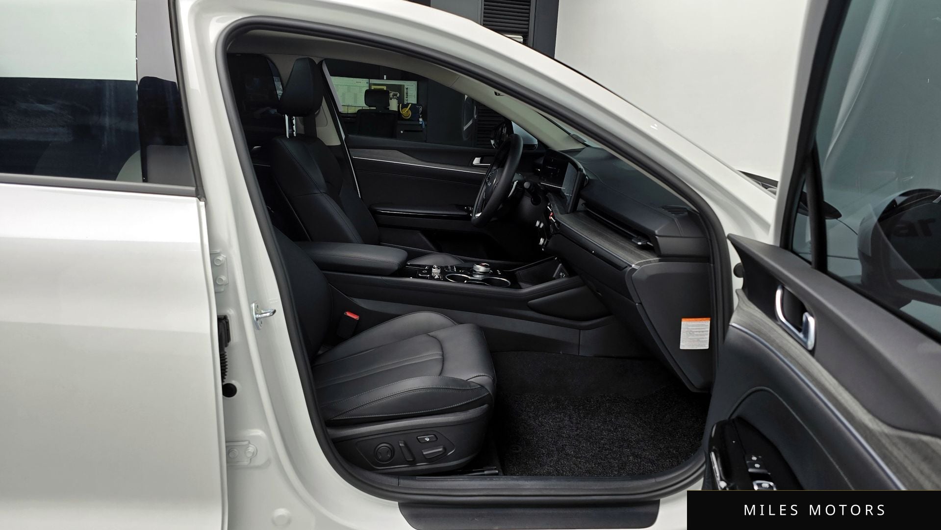 Kia K5 2025 — миниатюра 9